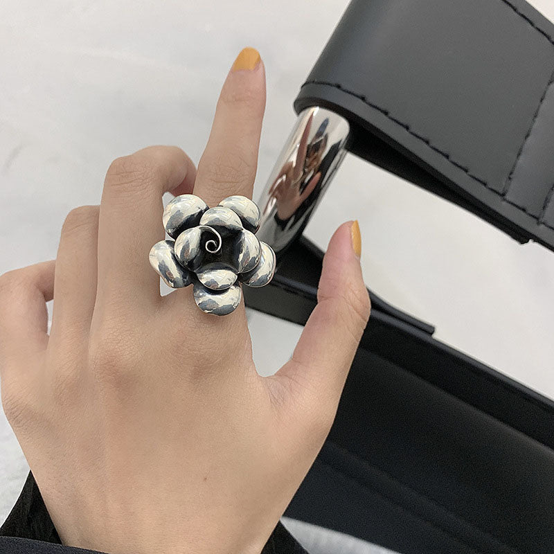 Creative Exaggeration Flower Ring