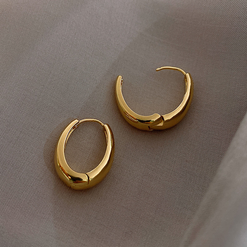 Classic Copper Alloy Smooth Metal Hoop Earrings