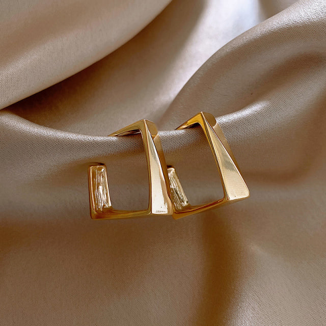 Classic Copper Alloy Smooth Metal Hoop Earrings